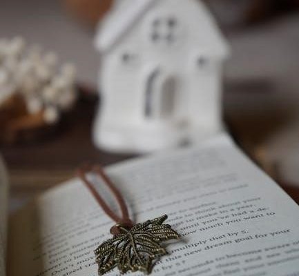 the fall of the house of usher reading guide