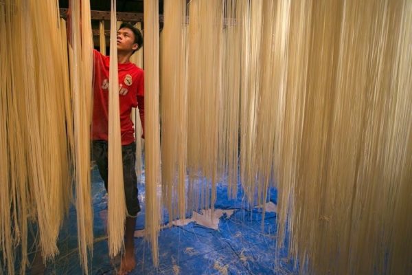 disneyland foodie guide 2024